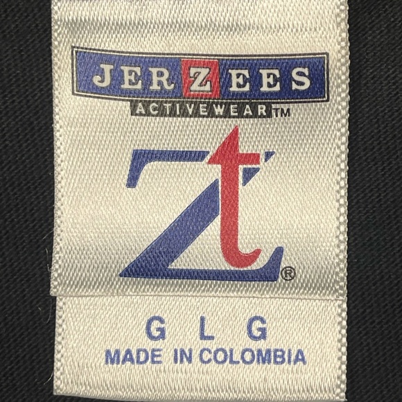 Vintage 90’s Willie Nelson 16 biggest hits t-shirt. - Picture 3 of 4